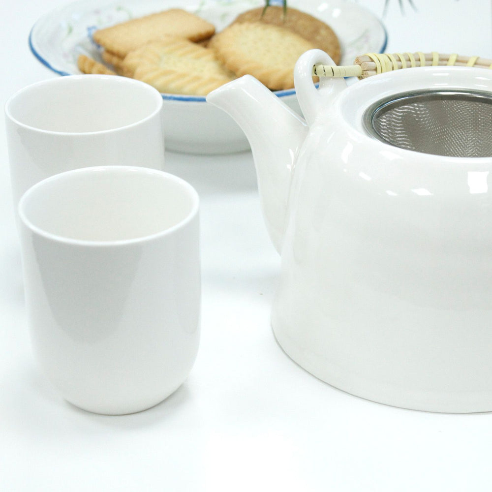 Service à thé en céramique – Blanc classique – photo principale