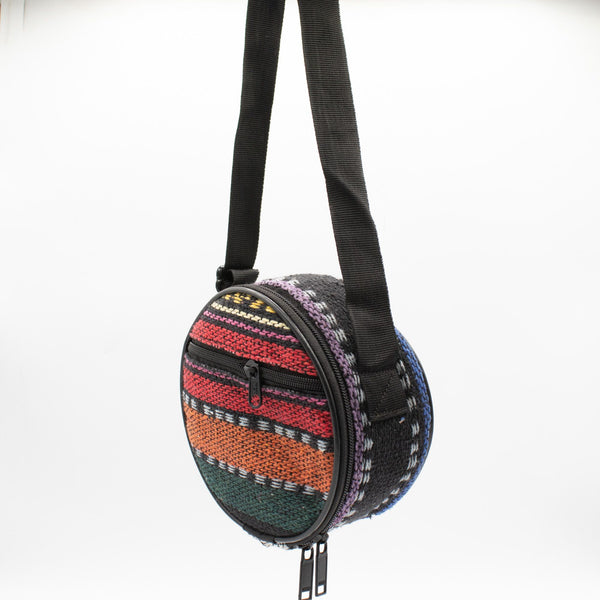 Tongue drum noir 7 chakras – 14 × 7 cm