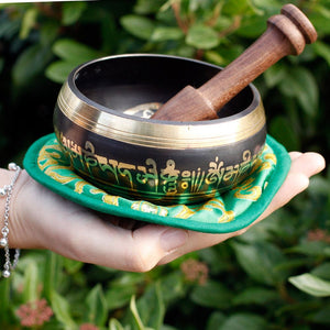 Bol Chantant Tibétain – Tara Verte, 10 cm (env. 400 g) – ACHAIAH (visuel 7)