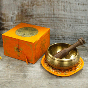 Bol Chantant Tibétain – Cinq Bouddhas, 10 cm (env. 400 g) – ACHAIAH (visuel 5)